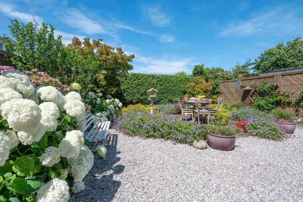 Charming House With Garden Βίλα De Haan Εξωτερικό φωτογραφία